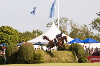 Guy Williams breaks course record in Speed Derby Guy Williams breaks course record in Speed Derby
